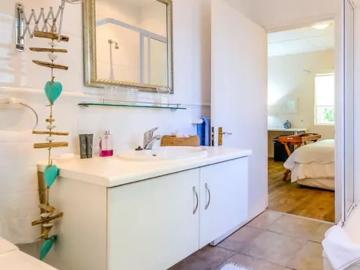 10 Caledon Street | Studio house for rent #97130915 | Rentberry