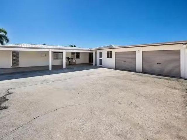 10 Captain Blackwood Drive, Sarina Beach, QLD 4737