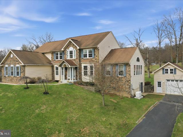 10 Cardiff Ct, Hedgesville, WV 25427 | MLS #WVBE2049