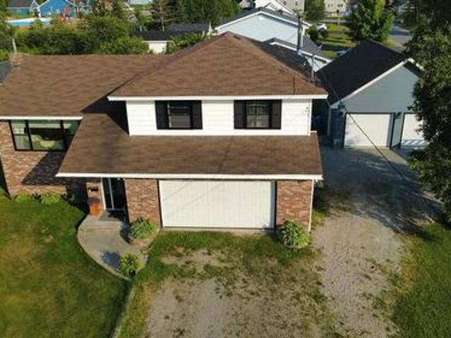 10 Castlewood Avenue, Pasadena, NL, A0L 1K0 house for sale | Listing ID 1300 | Royal LePage