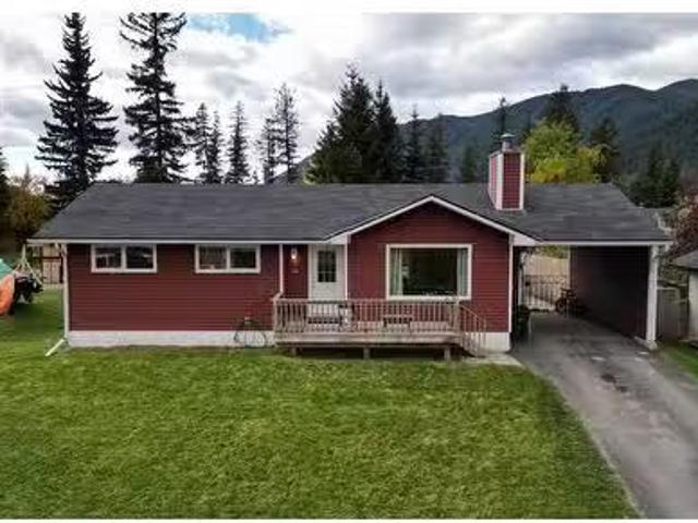 10 Cascade Crescent, Elkford, BC, V0B 1H0 house for sale Li.