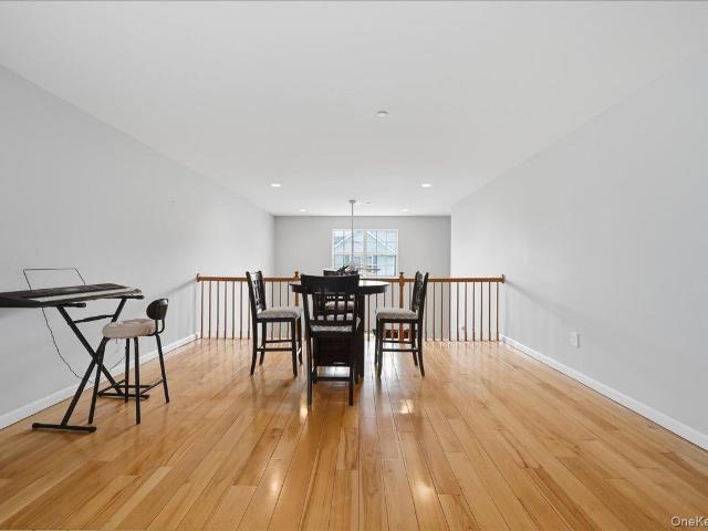 10 Casey Ln, Middle Island, NY 11953 | MLS #985975