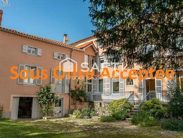 10 chambres, Ambert Auvergne 63600 98901860
