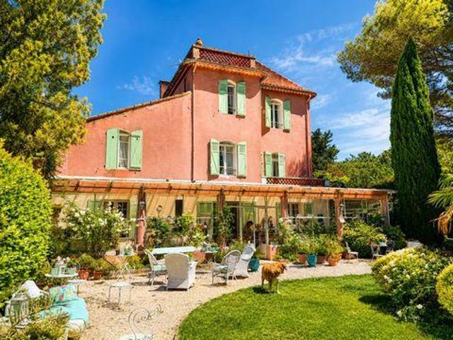 10 chambres, Eygalières Provence 13750 102473959