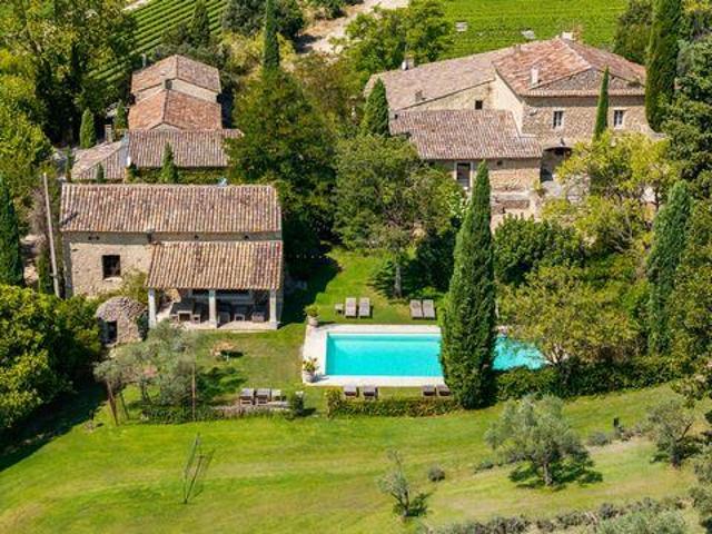 10 chambres, L'Isle Provence 84130 LS105336108