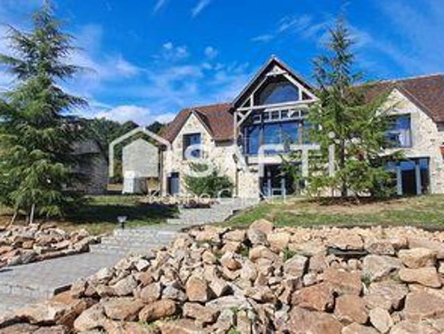 10 chambres, Rives d'Andaine Basse 61140 LS105530234