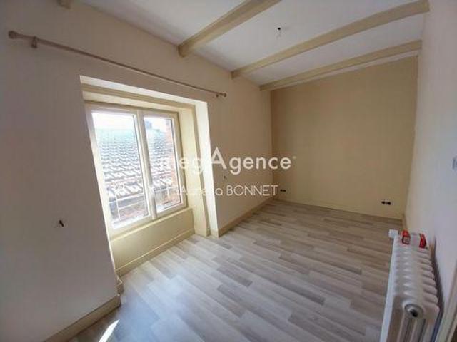10 chambres, Saint Auvergne 63630 98763379