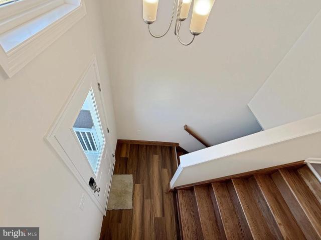 10 Cheltenham Lane
