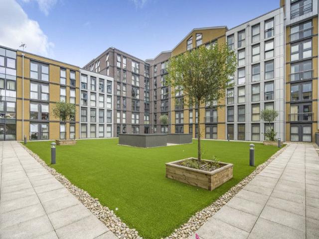 10 Communication Row, Birmingham, West Midlands B15, 2 bed flat to rent, £1,250 pcm | PrimeLocation