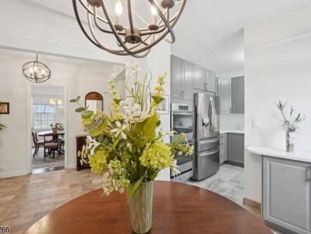 10 Crestmont Road, 1A #