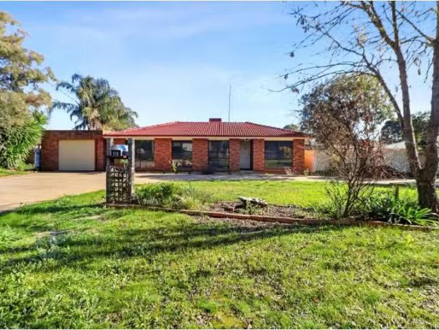 10 Crisp Drive, Ashmont House for rent Listed by Property Man.