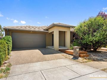 10 Dorothy Green Crescent, Franklin ACT 2913 House For Rent | Domain