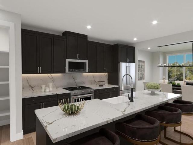 10 Dutch Lane # 8