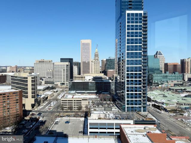 10 E Lee Street # 1801