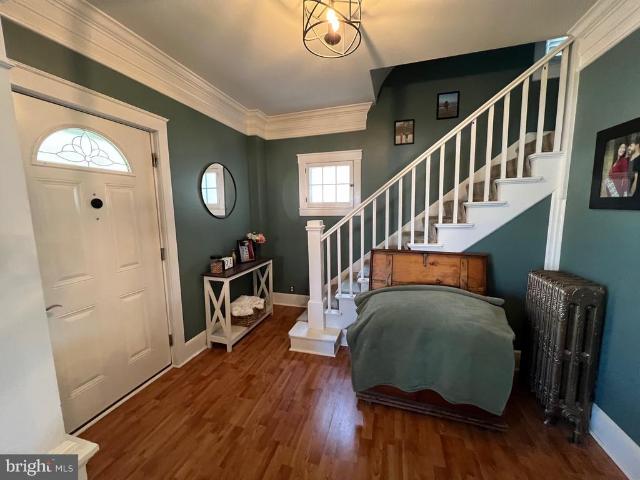 10 E Penn Avenue