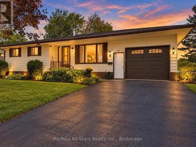 10 Emily Street N, Kawartha Lakes Omemee, ON, K0L 2W0 house for sale | Listing ID X13808 | Royal LePage