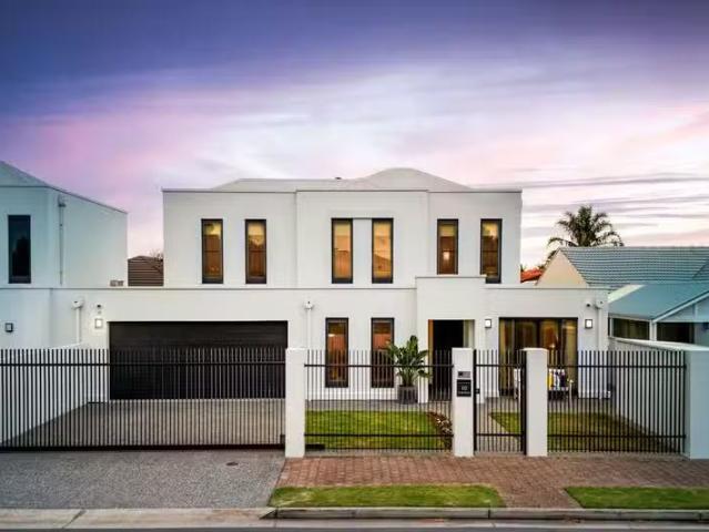 10 Fairfield Avenue, Somerton Park, SA 5044 House for Rent