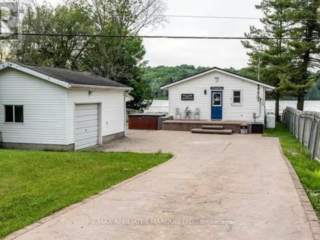 10 Foxtrot Lane, Front Of Yonge, ON, K0E 1R0 house for sale | Listing ID X13451 | Royal LePage