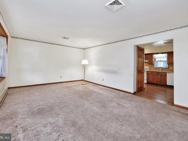 10 Fulton Avenue
