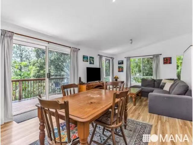 10 Gin Gin Crescent, OCEAN SHORES House for rent Listed by Sh.
