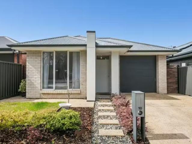 10 Goodwood Street, MOUNT BARKER, SA 5251 House for Rent