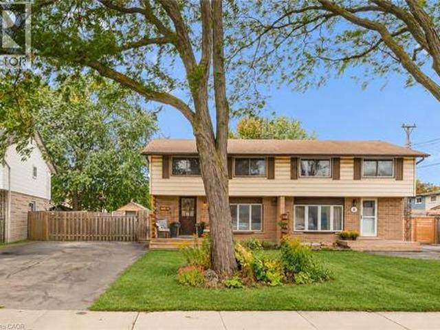 10 Goldfinch Road, Hamilton, ON, L9A 3W7 house for sale | Listing ID 40866 | Royal LePage