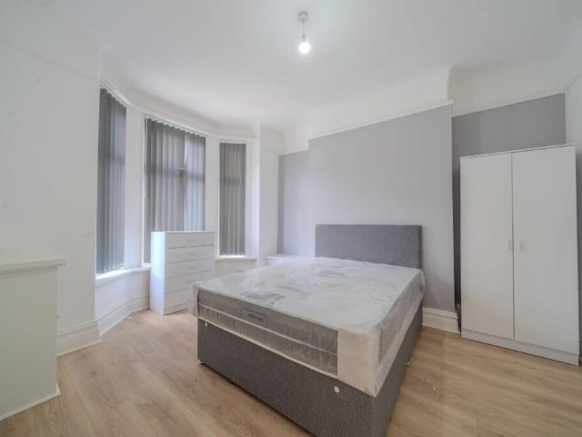 10 Glamis Road, Liverpool L13, 4 bed terraced house to rent, £950 pcm | PrimeLocation