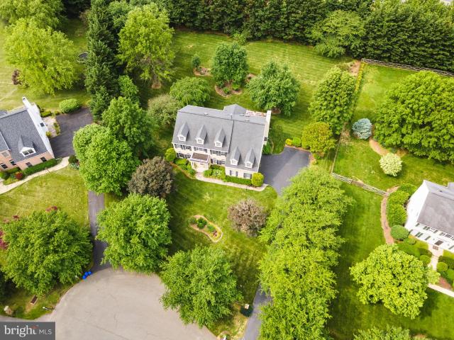 10 Grey Pebble Ct, Darnestown, MD 20874 | Compass