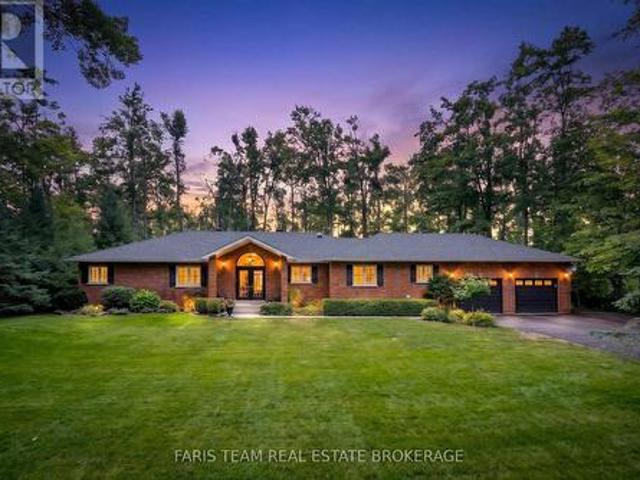 10 Green Mountain Court, Oro Medonte, ON, L0L 2L0 house for sale | Listing ID S13653 | Royal LePage