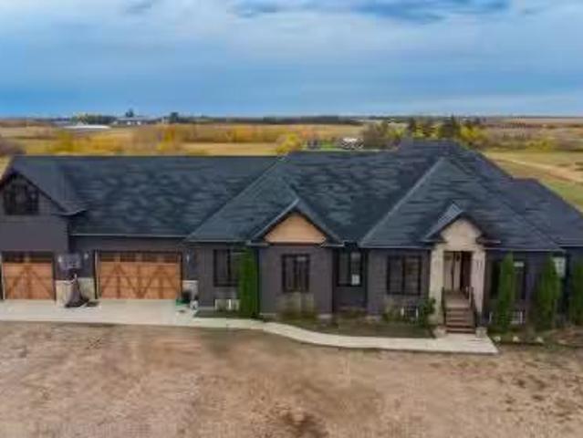 10 Greenway Drive, Rural, SK, S0M 1R0 Luxury House for sale.