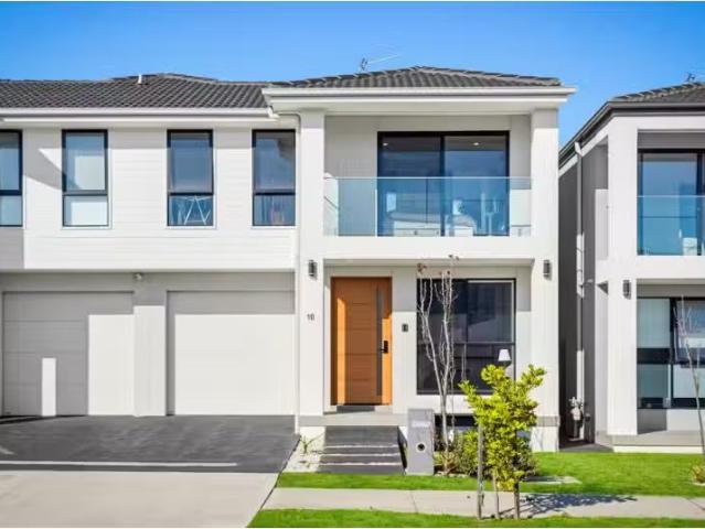 10 Gurton Street, MARSDEN PARK Townhouse for rent Listed by A.