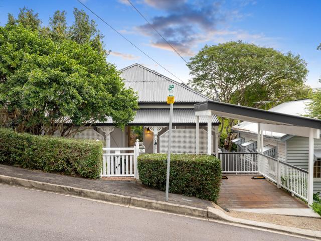10 harriet street, red hill, qld, 4059