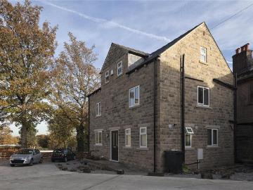 10 Highfields, Huddersfield, HD1 4 bed semi detached house to rent £1,835 pcm £423 pw