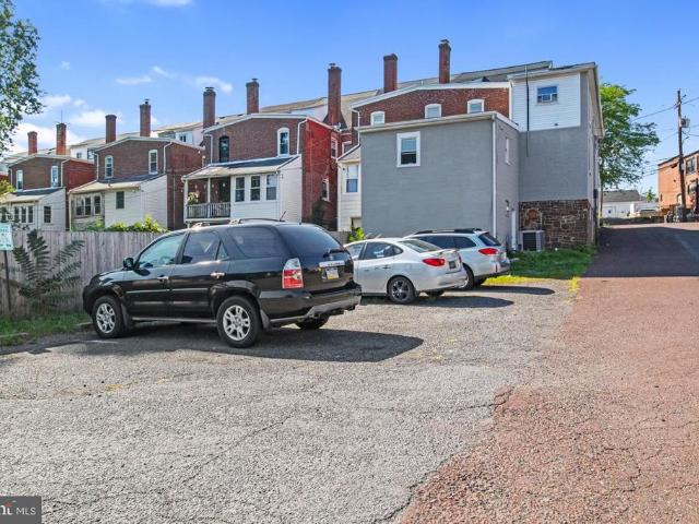 10 Hillside Avenue