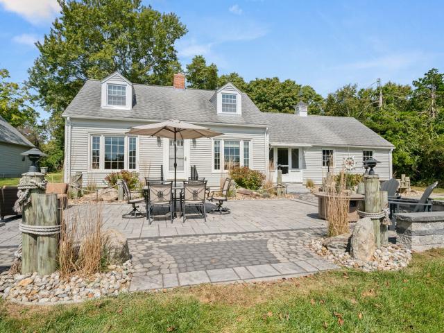 10 Hilltop Road, East Lyme, US, CT