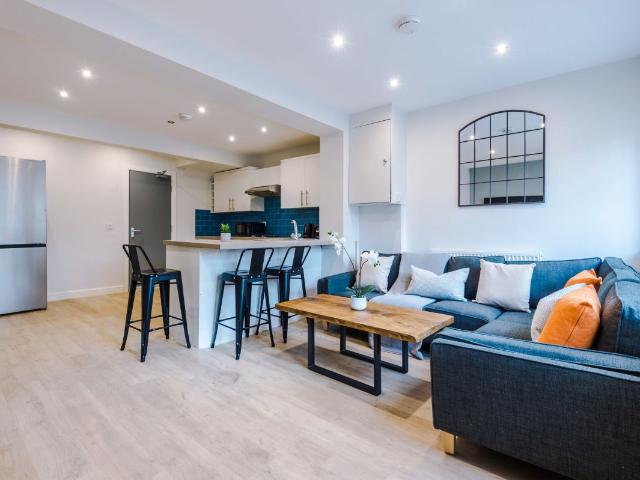10 Holcombe Road, Manchester M14, 6 bed property to rent, £789 pppm | PrimeLocation