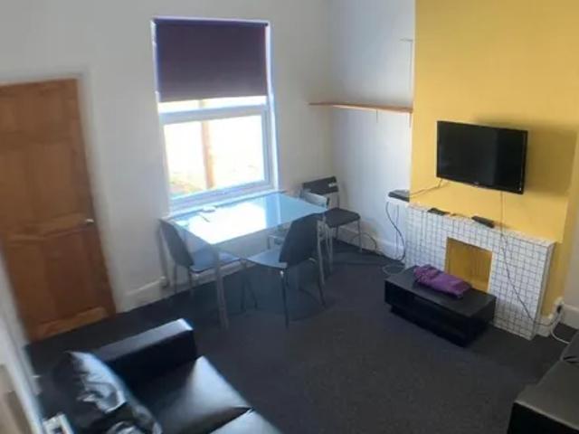 5 Holly Place, Stirchley, B29 7LS, United Kingdom | Room for rent #134396268 | Rentberry