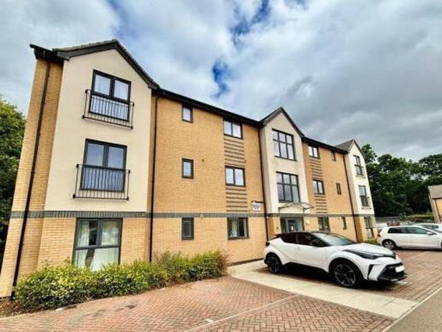 10 Horrell Court, Peterborough 2 bed apartment to rent £1,050 pcm £242 pw