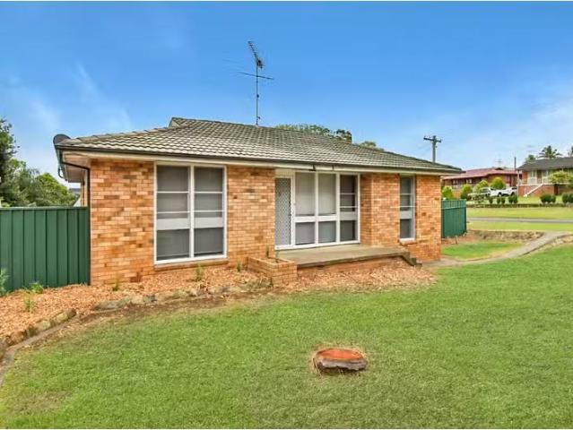 10 Hovell Street, Narellan House for rent Listed by Hayley Ha.