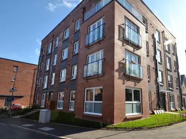 10 Inverlair Drive, Glasgow, G44 4AS, United Kingdom | 2 bed apartment for rent #133403533 | Rentberry