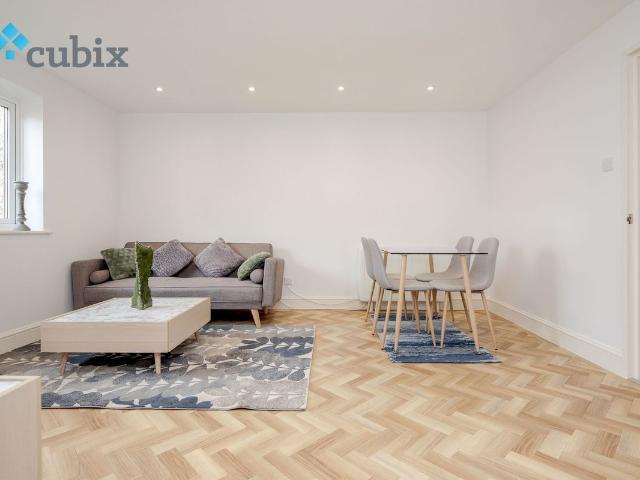 10 John Maurice Close, Walworth SE17, 2 bed flat to rent, £2,496 pcm | PrimeLocation