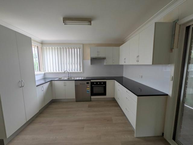 10 jordon street, cambridge park nsw for rent lj hooker