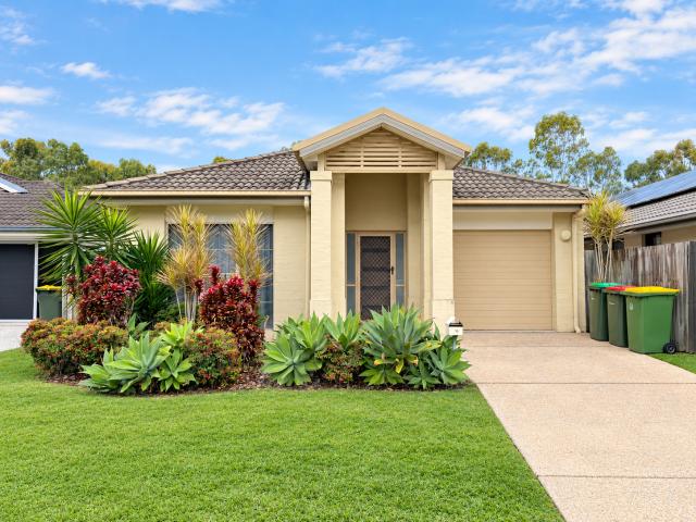 10 Joshua Close, Little Mountain