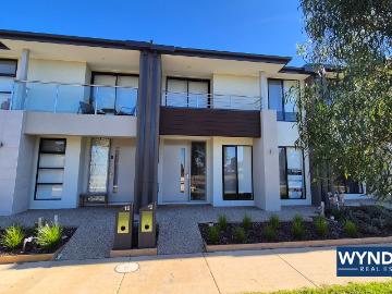10 Jube Walk, Manor Lakes VIC 3024 Townhouse For Rent | Domain