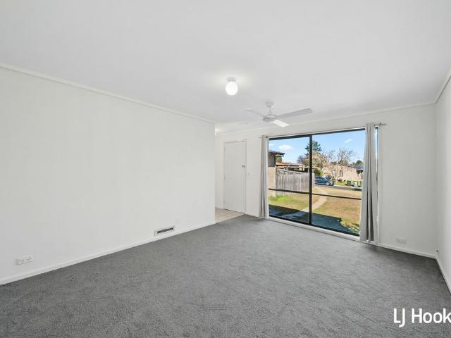 10 Kerr Place, Charnwood ACT, Belconnen