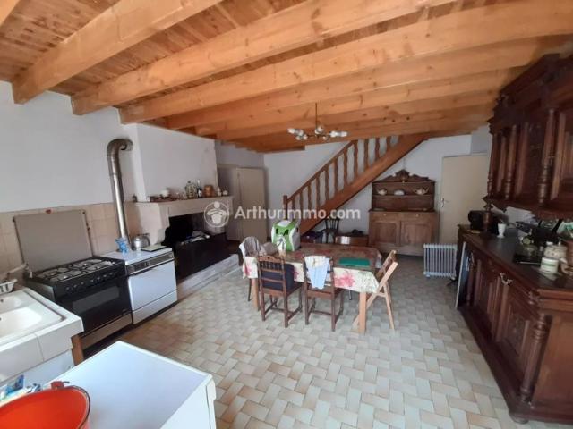 Maison de 128 m² à Dampierre sur Boutonne