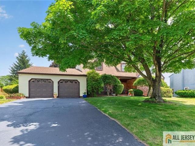 10 Krebs Rd, Plainsboro, NJ 08536