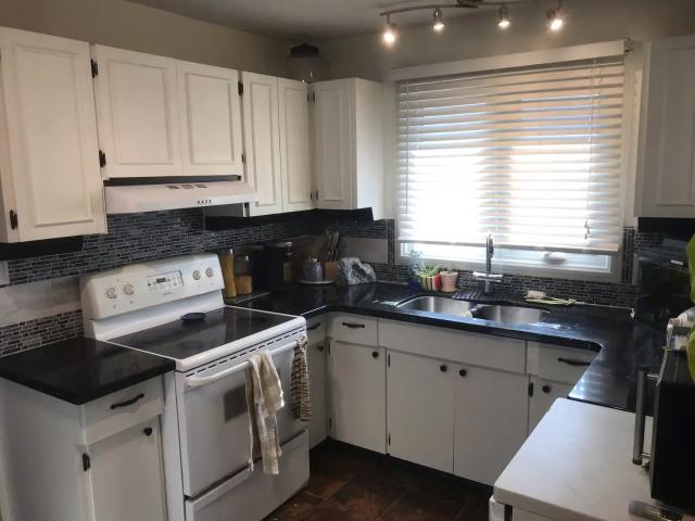 10 Kurt Avenue 1