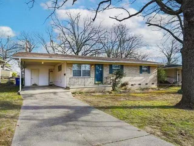 10 LA VISTA DR, NORTH LITTLE ROCK, AR 72118