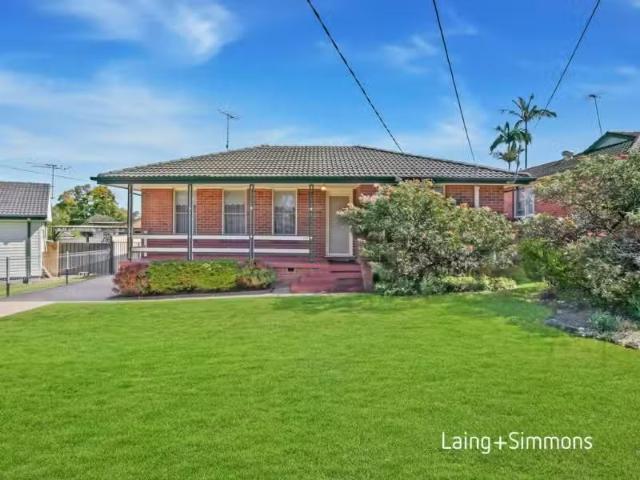 10 Lang Cres, Blackett House for rent Listed by Maddyson Ross.